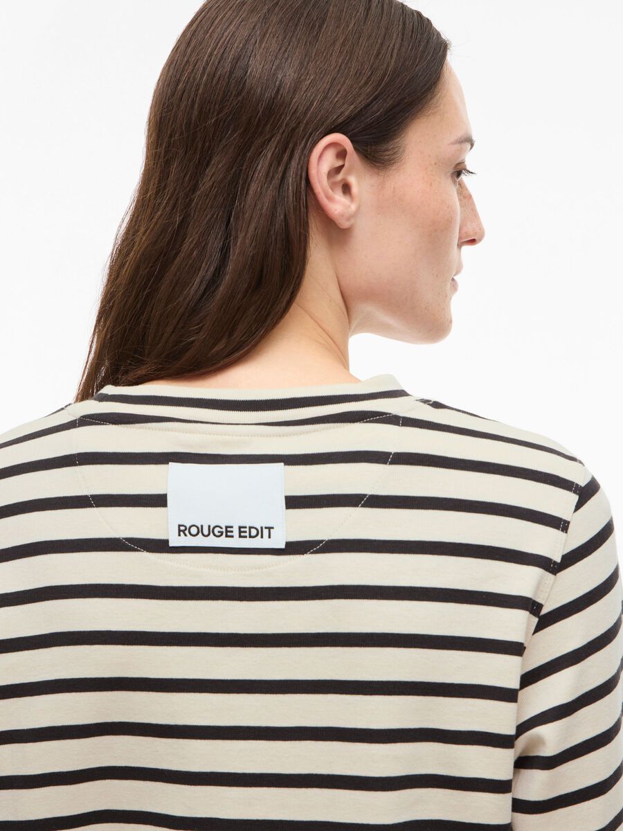 ROUGRETA L/S O NECK TEE