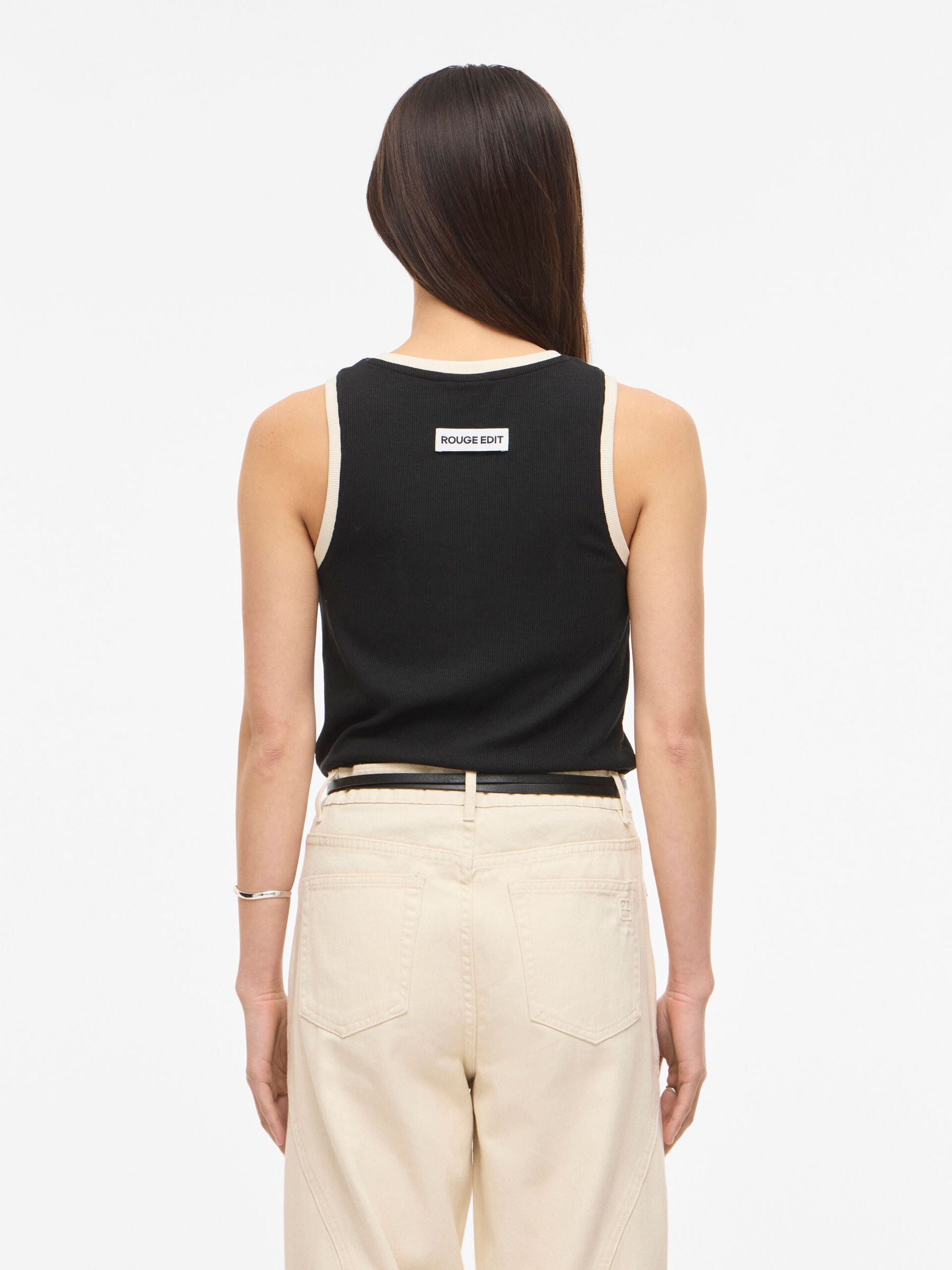 ROUHELENA O-NECK TANK TOP
