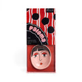 Paloma fait face à l'encens.