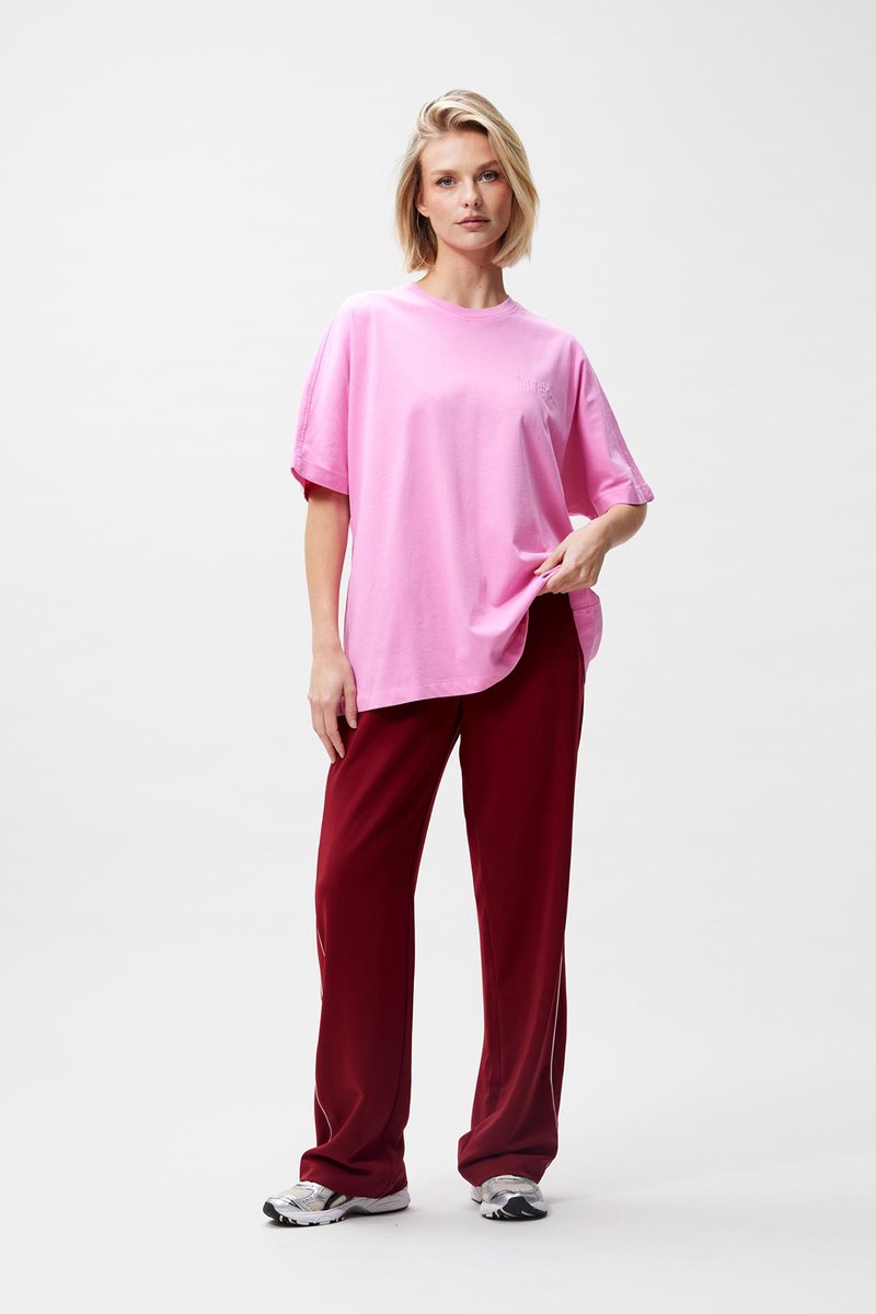 OVERSIZED GRAPHIC TSHIRT