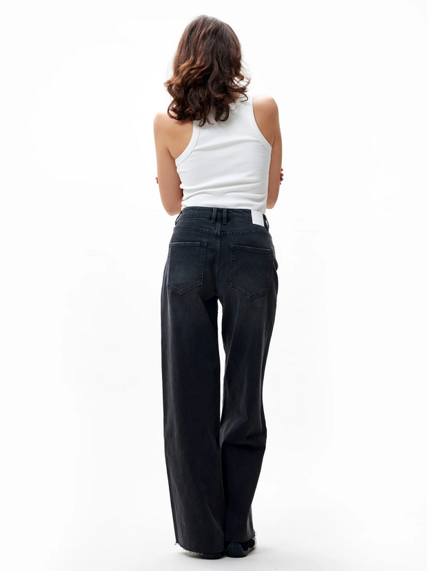 LOOSE FIT JEANS